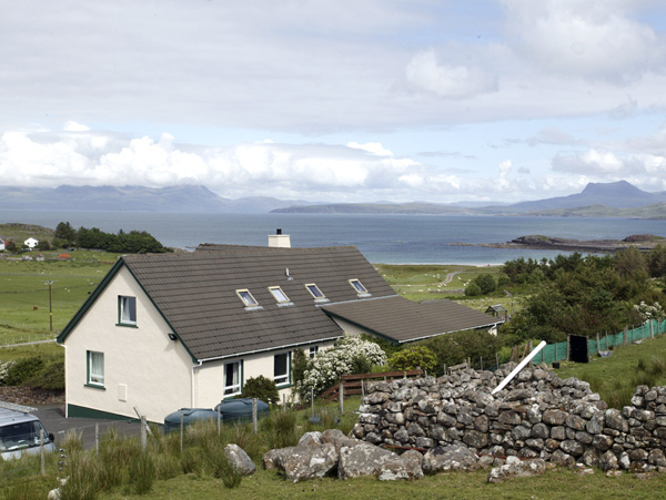 The Apartment Mellon Udrigle, Wester Ross - beach with mountains in distance